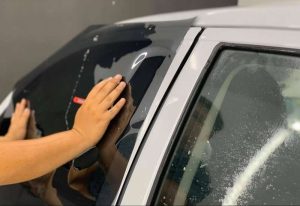 Dán Phim Cách Nhiệt Ô Tô